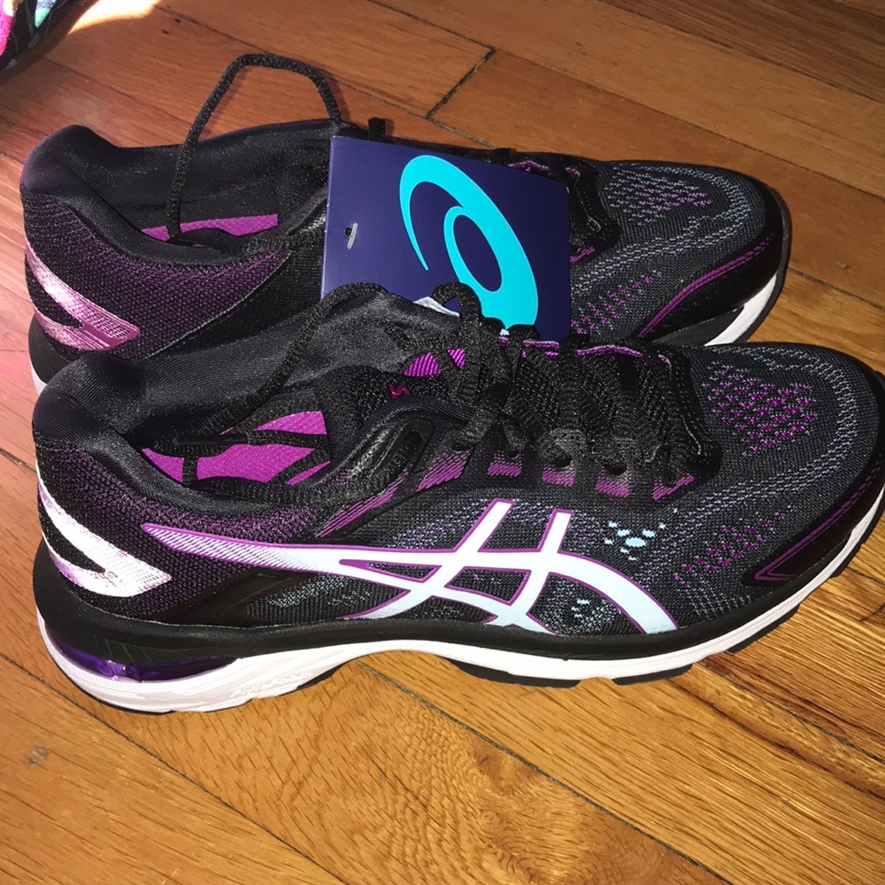 Brand new ASICS running sneaker
